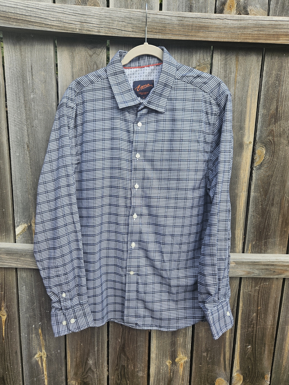Egara Mens Dress Shirt Long Sleeve Button Down Size XL Plaid Slim Fit No Wrinkle